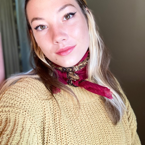 Meet your Posher, Shelly - Picture 2 of 6